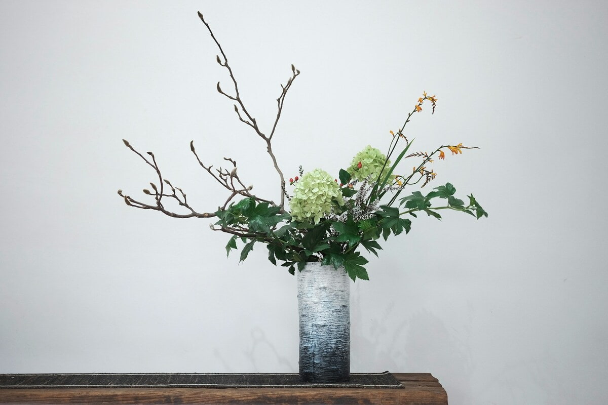 vase-pour-fleurs-fraiches-ou-sechees