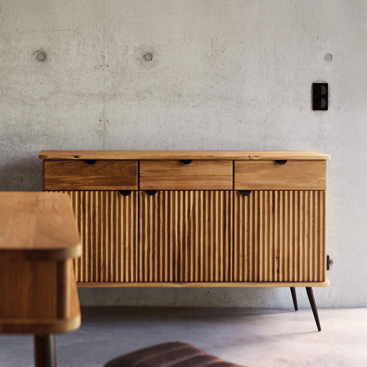 Buffet 144 cm 3 portes 3 tiroirs - Bois massif hêtre - AMALFI